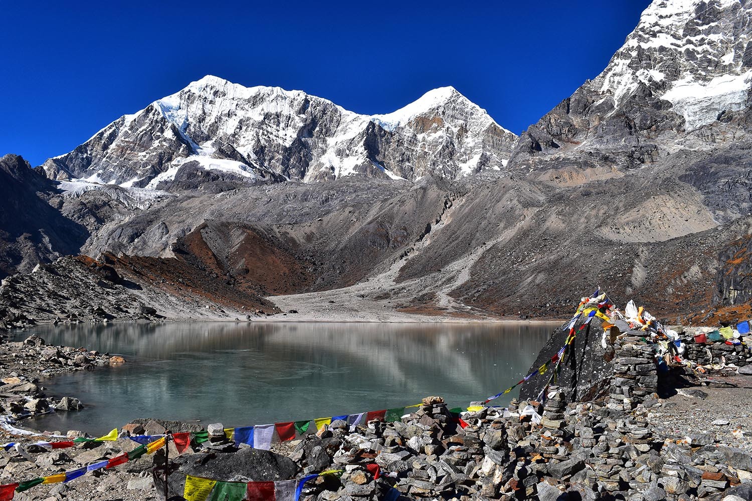 Umakunda Dudhkunda - Late Tenzing Hillary Trek